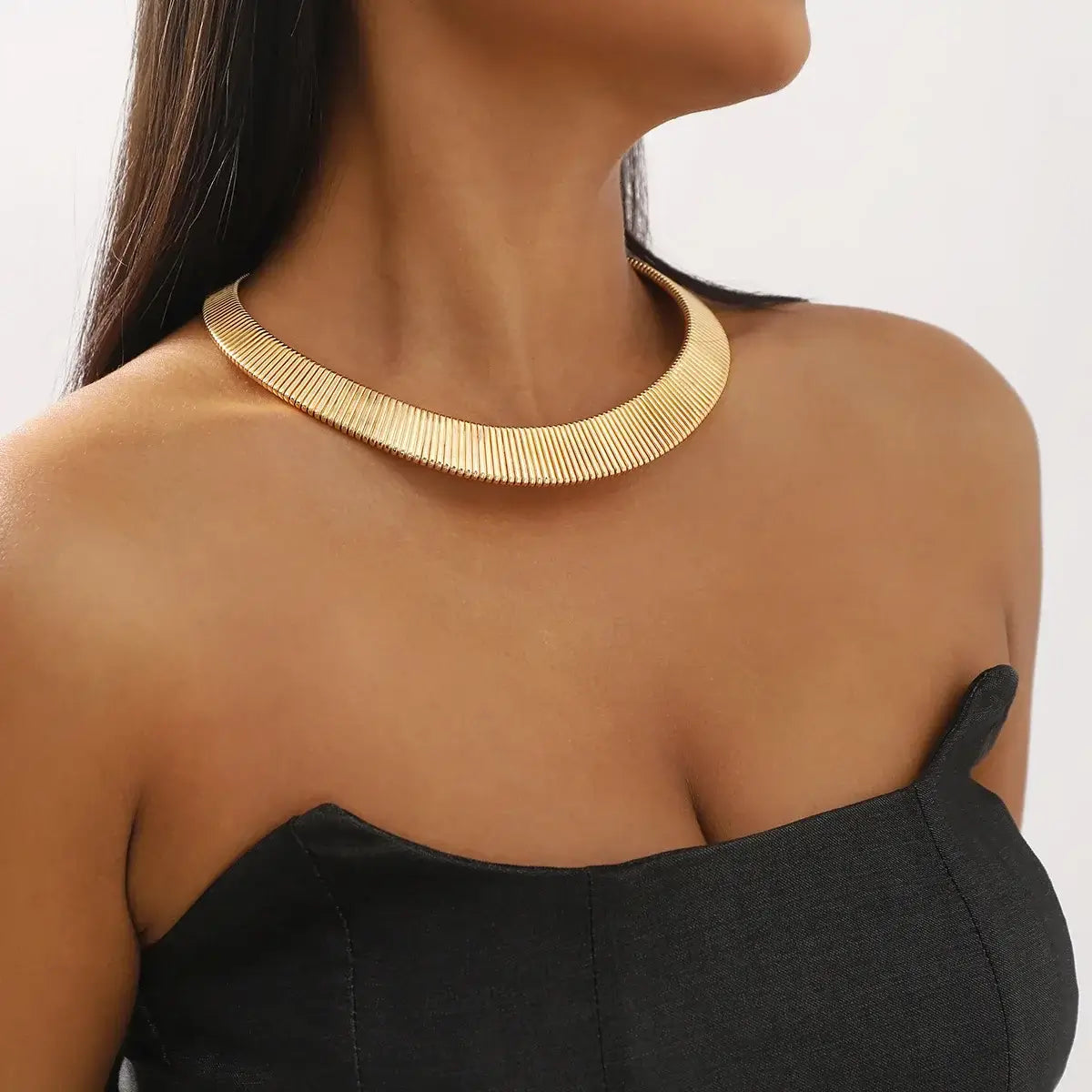 Chic Vintage Choker – Timeless Elegance with Modern Glamour