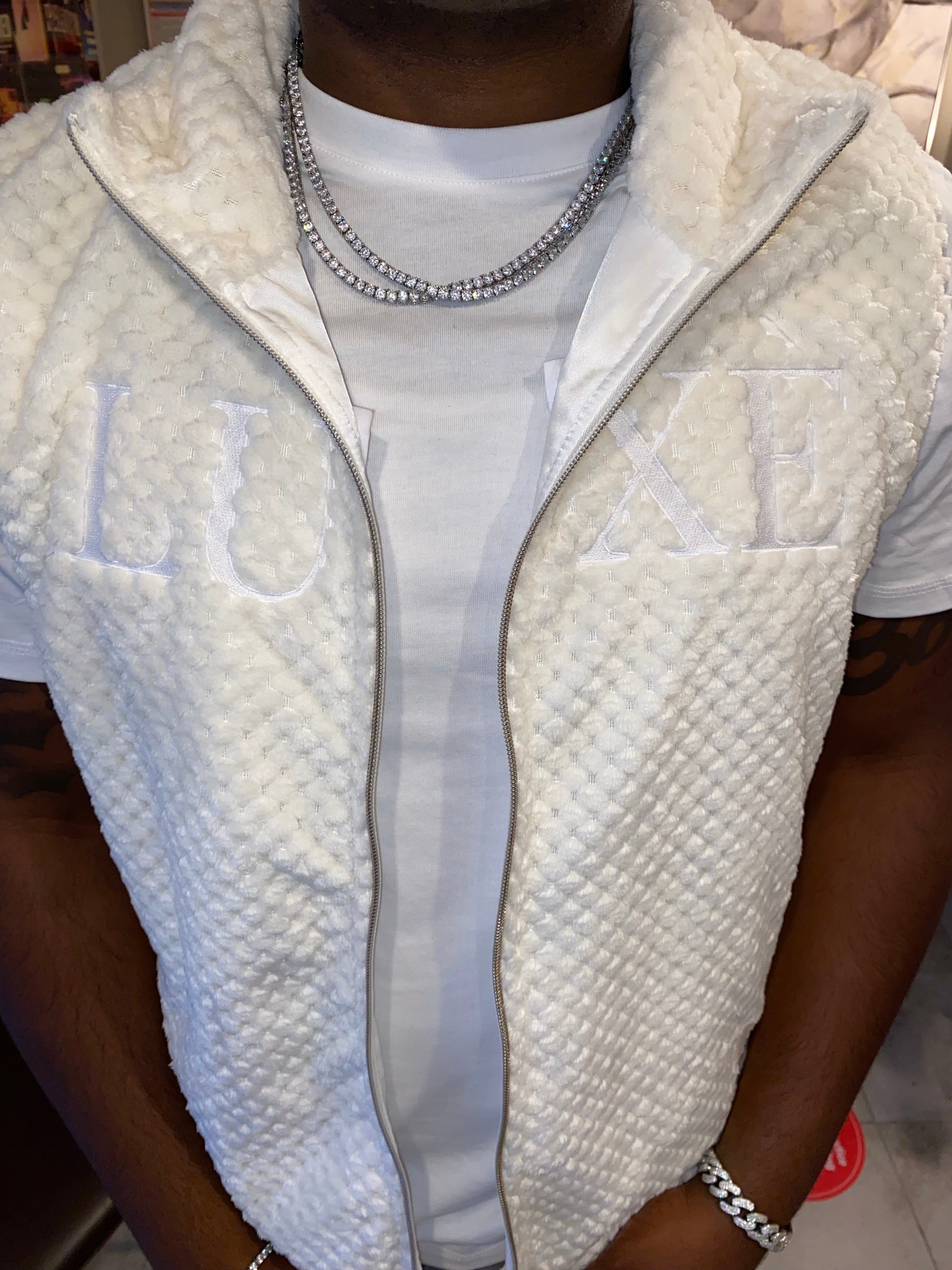 GIOVANNI LUXE Vest – Redefining Modern Luxury