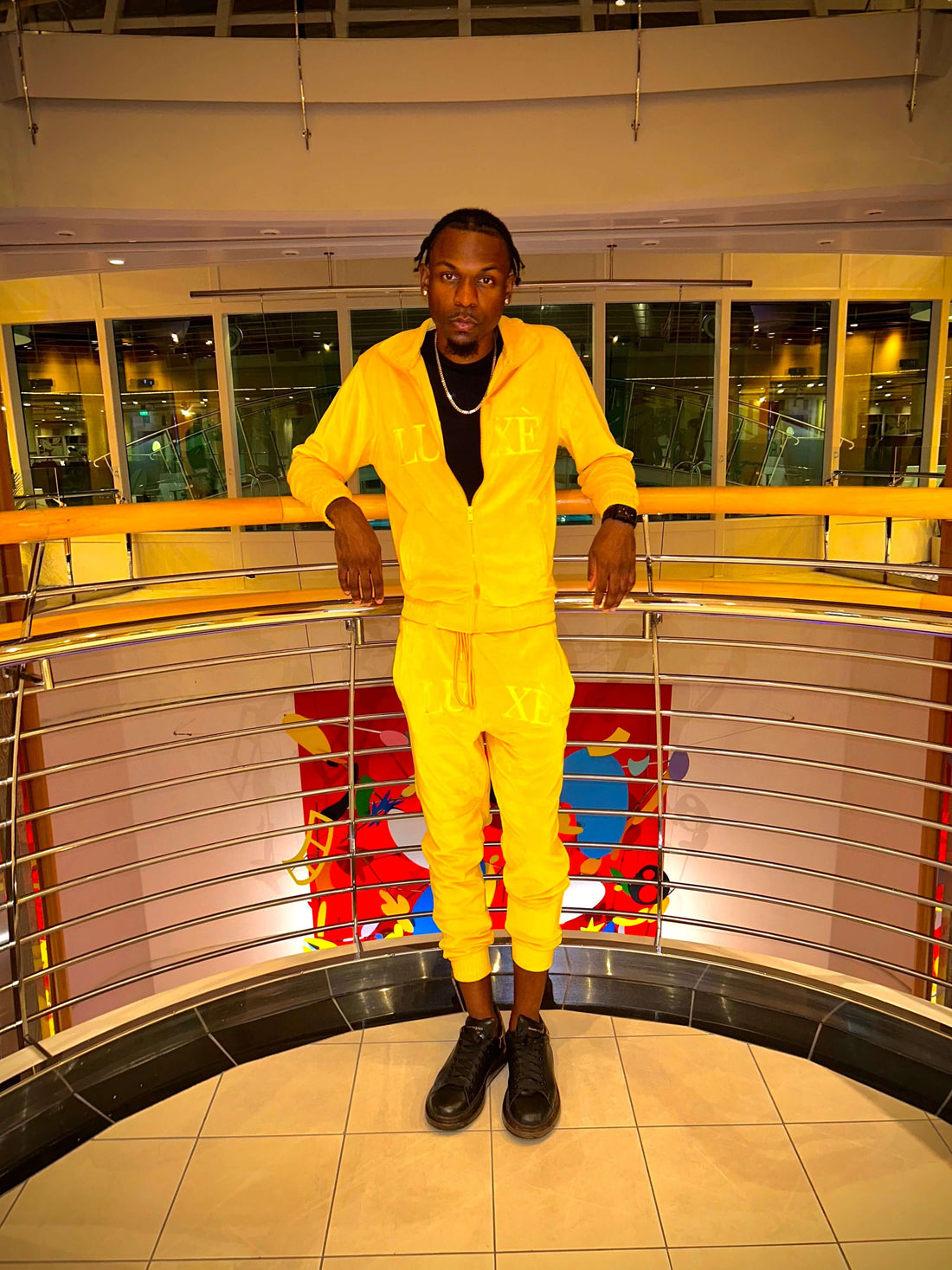 Yellow LUXE&