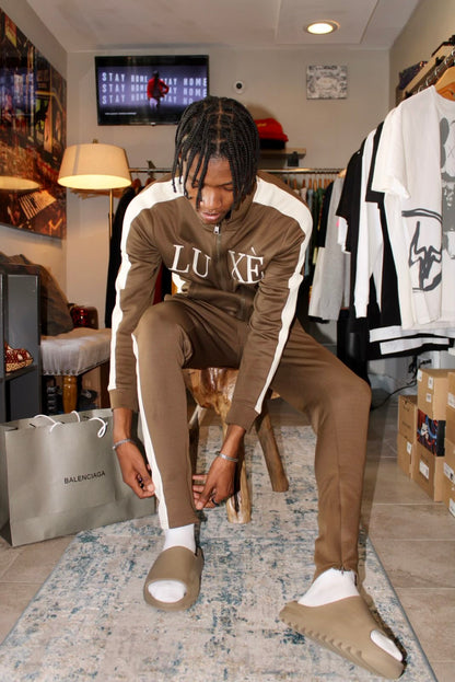 The Statement LUXE Tracksuit – Premium Unisex Streetwear
