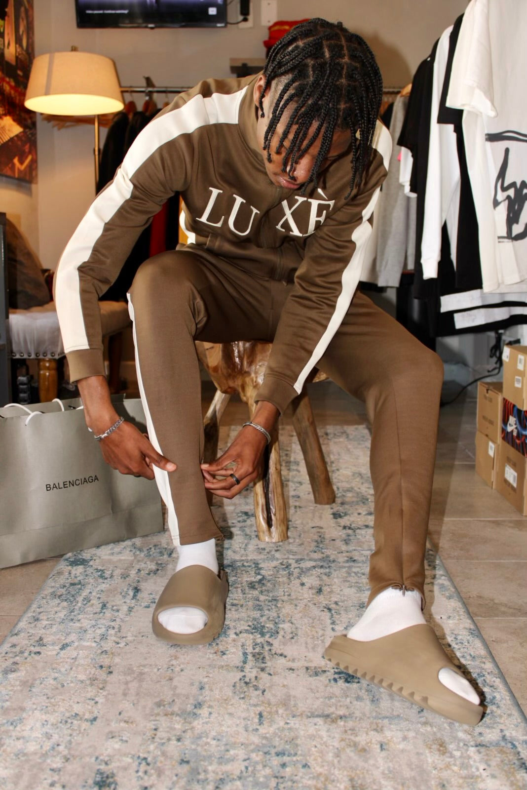 The Statement LUXE Tracksuit – Premium Unisex Streetwear